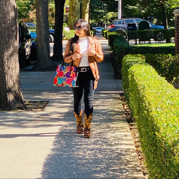 ‼️ BRIGHT 💯% LEATHER HAND EMBROIDERED PURSE - Picture 2 of 15